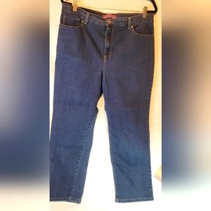 Gloria Vanderbilt Jeans, Size 16P, Dark Wash